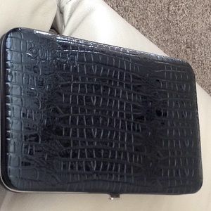 Dakine  snap shut flat wallet